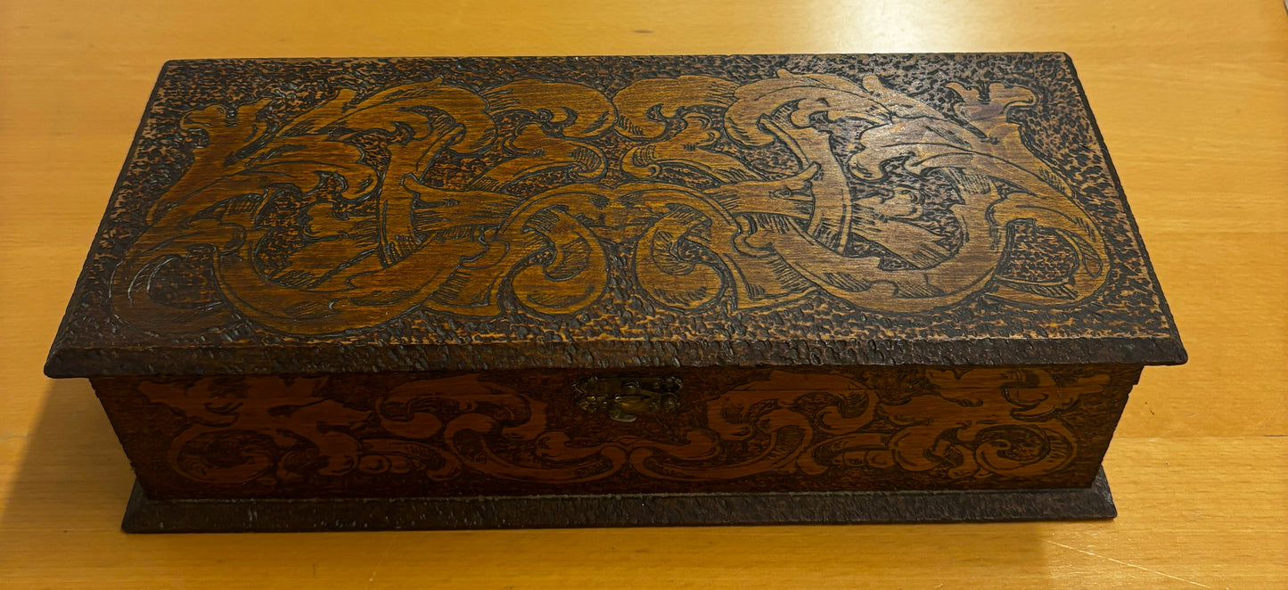 Wooden Antique Box - Don Mandigo