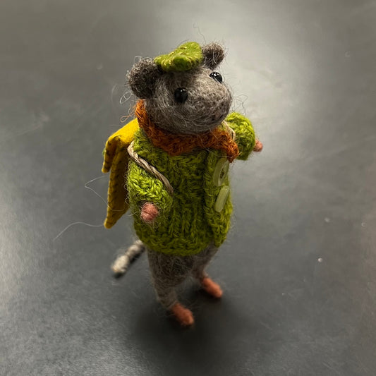 Mouse with Pack and Leaf Hat