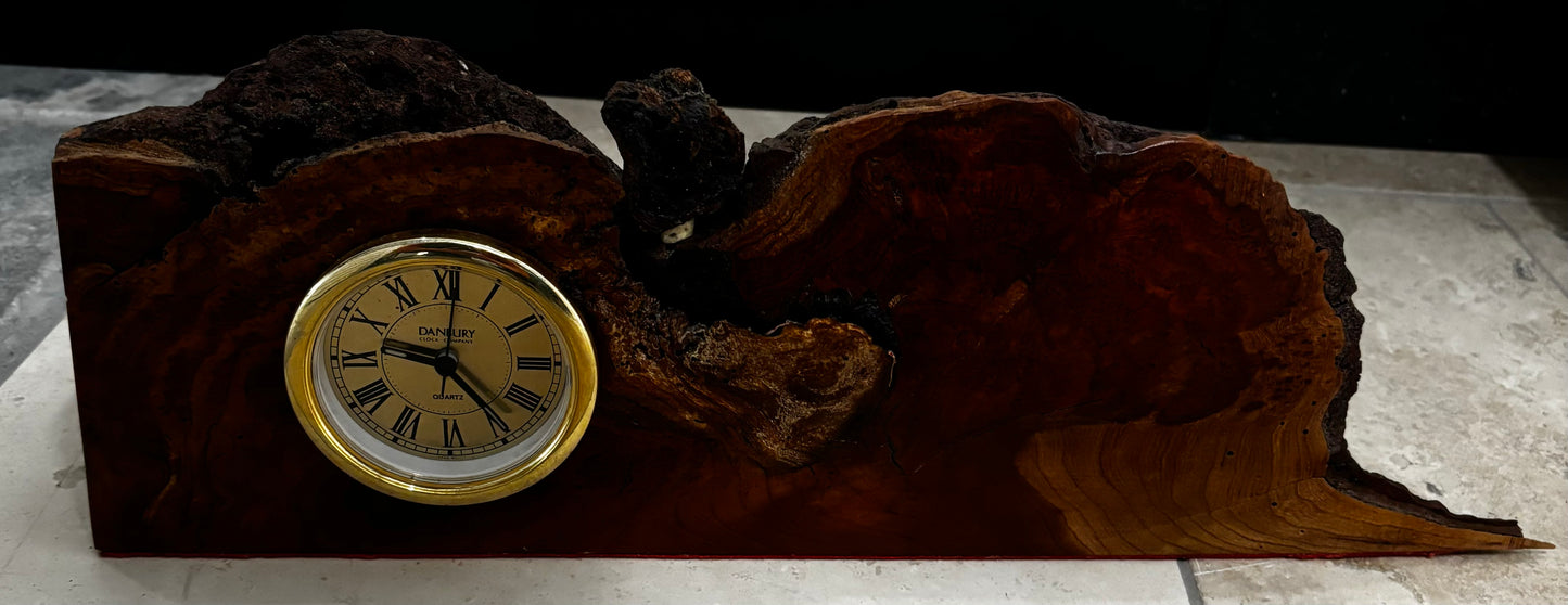 Amber Clock - Don Mandigo