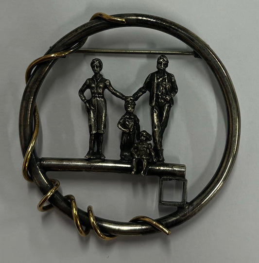 Family Circle pin - Mary Ann Spavins Owen